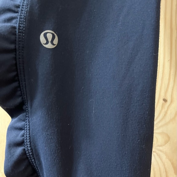 Lululemon Reversible leggings - Picture 3 of 4